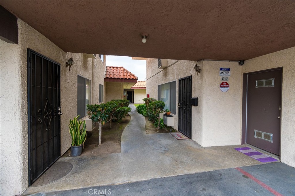 3300 W Orange Avenue Property Photo 6