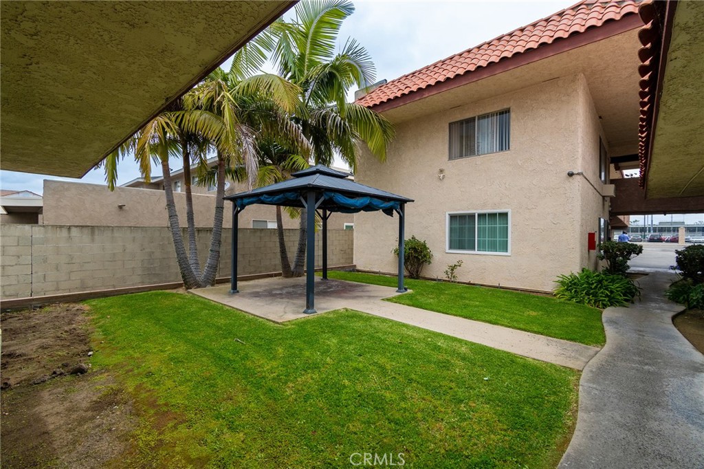 3300 W Orange Avenue Property Photo 9