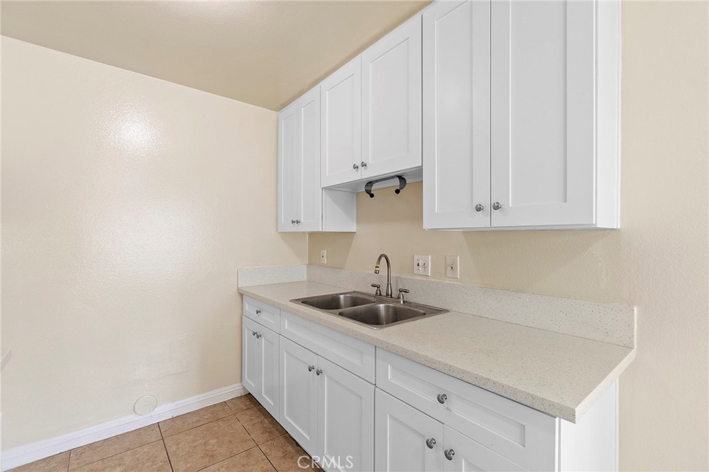 3300 W Orange Avenue Property Photo 12