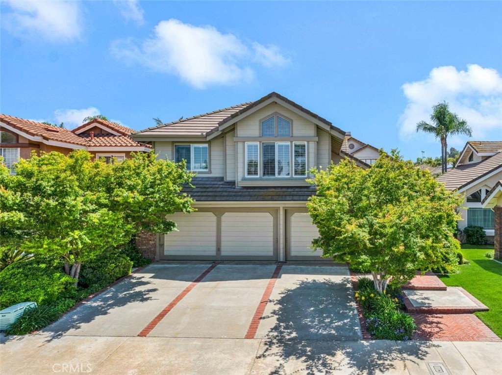 8102 E Sprucewood Avenue Property Photo 1