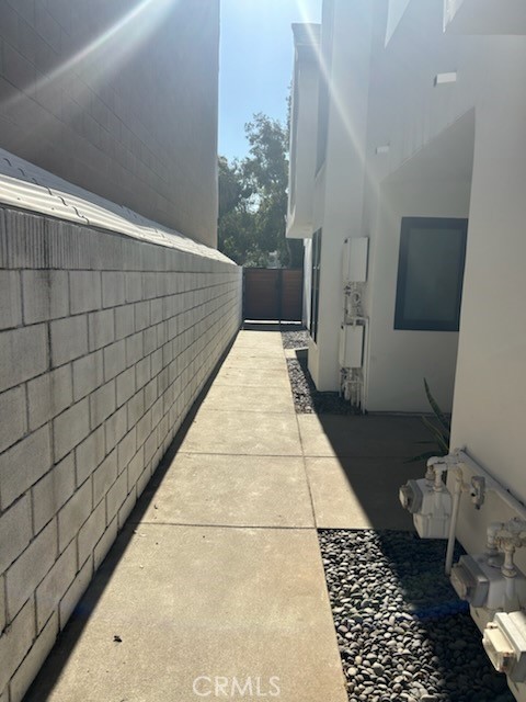 849 N Van Ness Avenue Property Photo 7