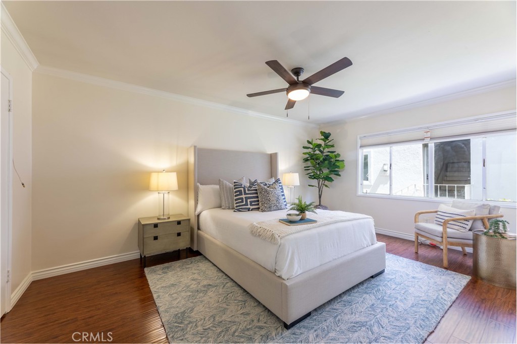 6 5th Place Property Photo 1