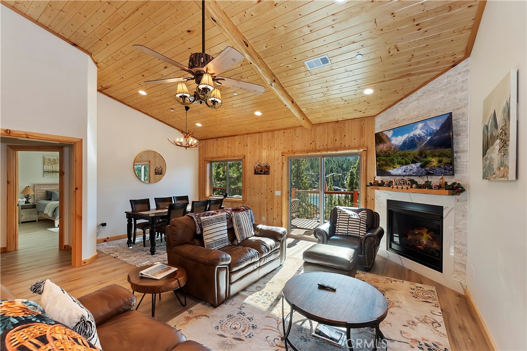 39033 Bayview Lane Property Photo 11