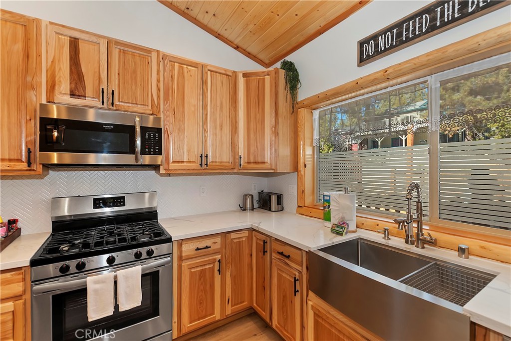 39033 Bayview Lane Property Photo 19