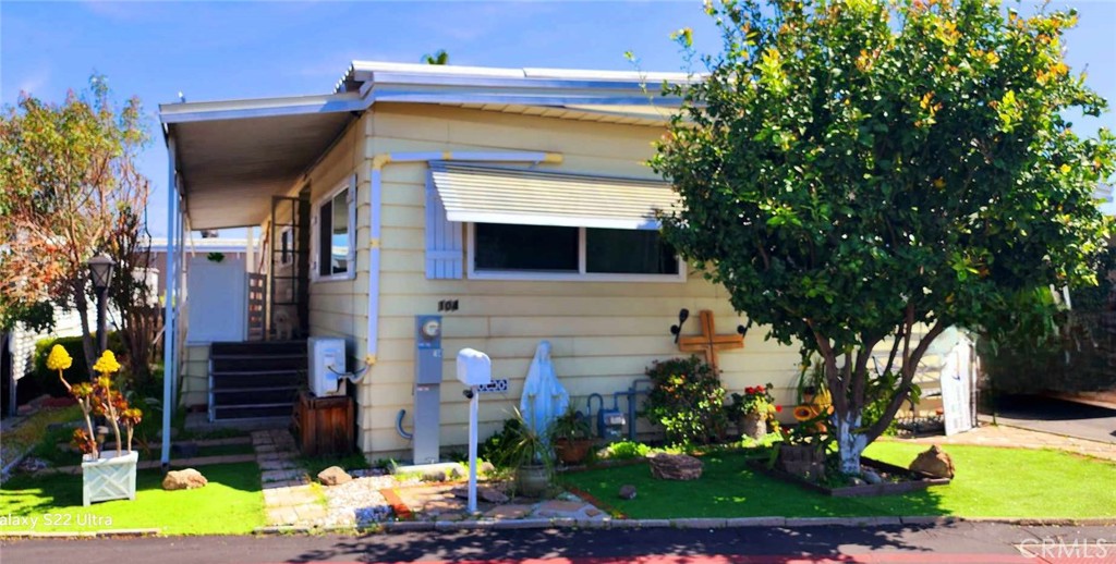 1630 S Barranca Avenue 104 Property Photo