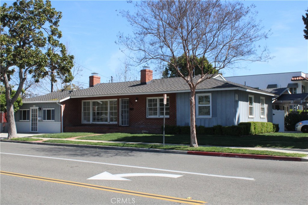 402 N Highland Avenue 1-2 Property Photo