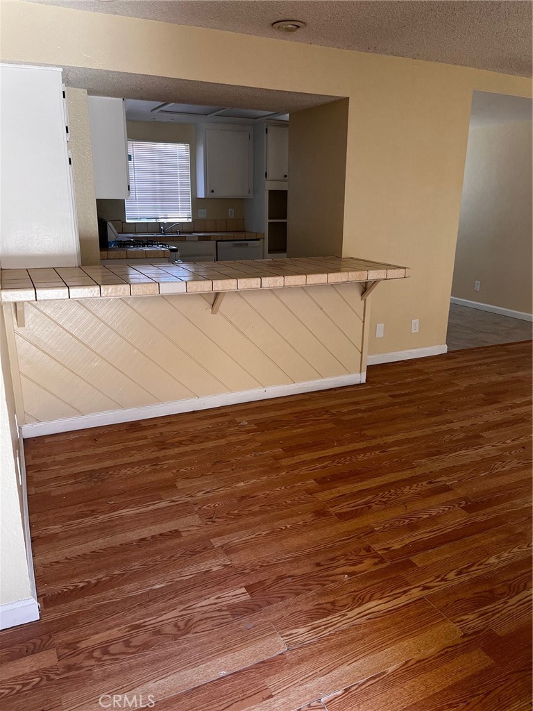 120 E Avenue Q7 Property Photo 6