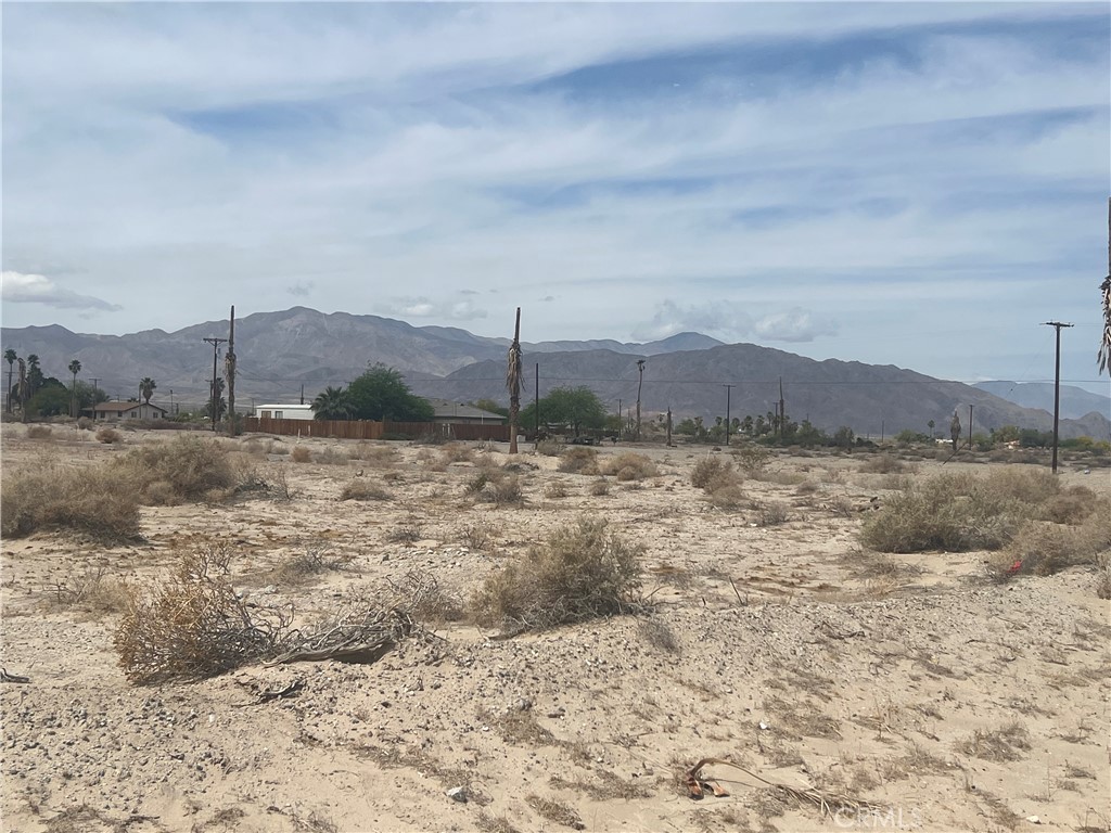 1325 Leeward Avenue Property Photo 4