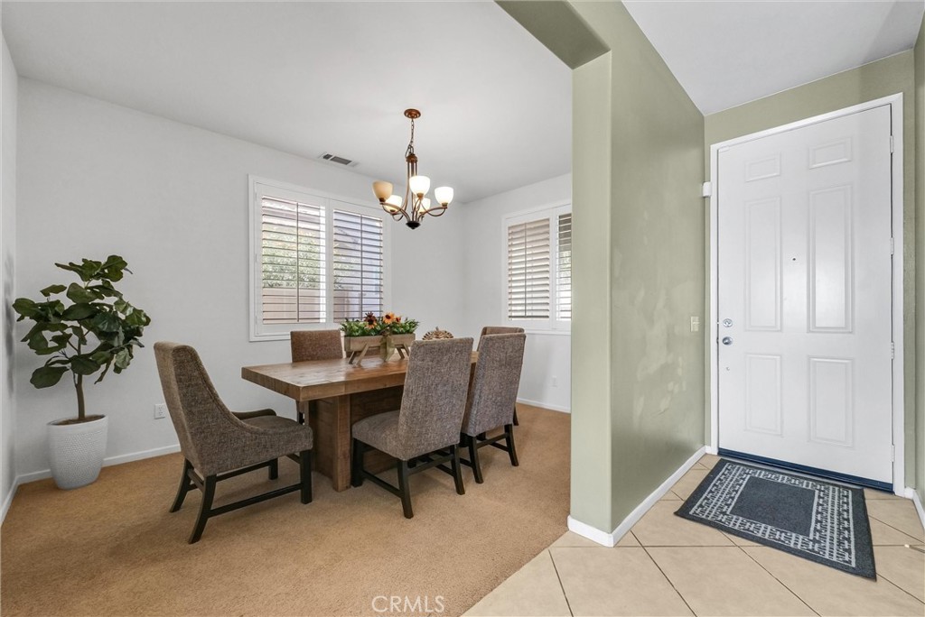 535 W Kennedy Street Property Photo 6