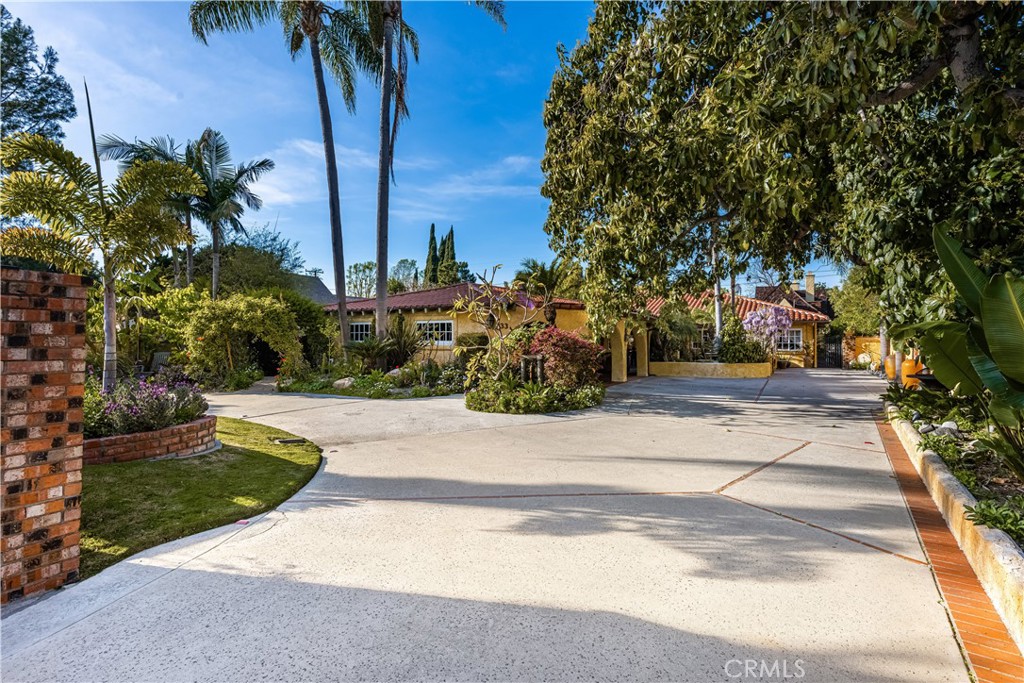 433 W Santa Clara Avenue Property Photo