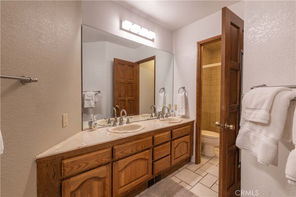 520 Pinewood Court Property Photo 21