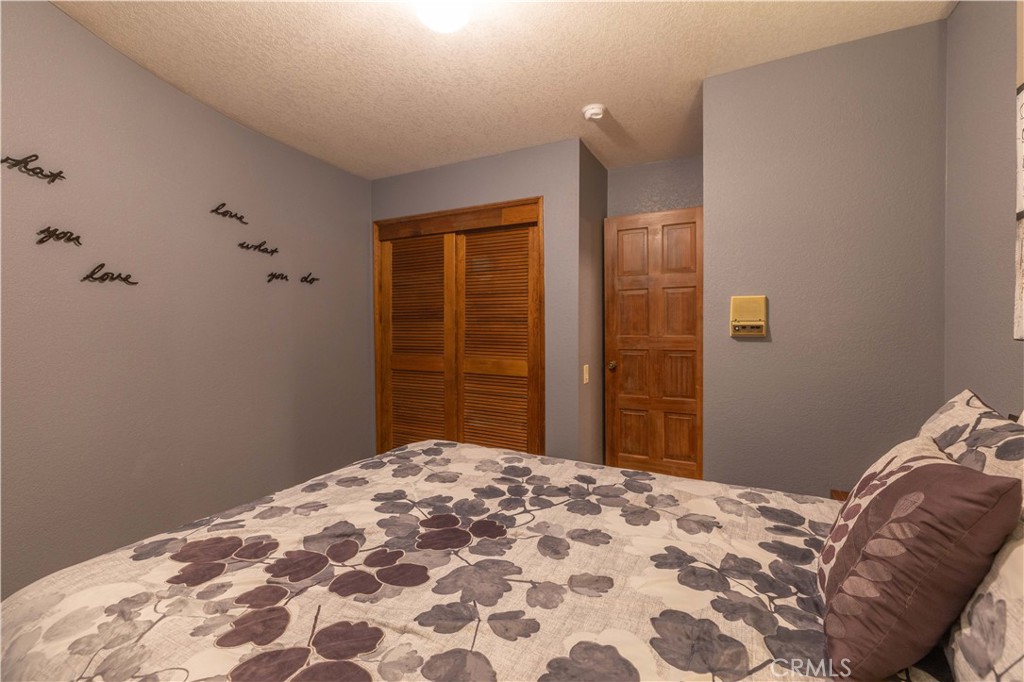 520 Pinewood Court Property Photo 25