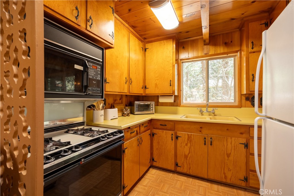 926 Berne Drive Property Photo 11