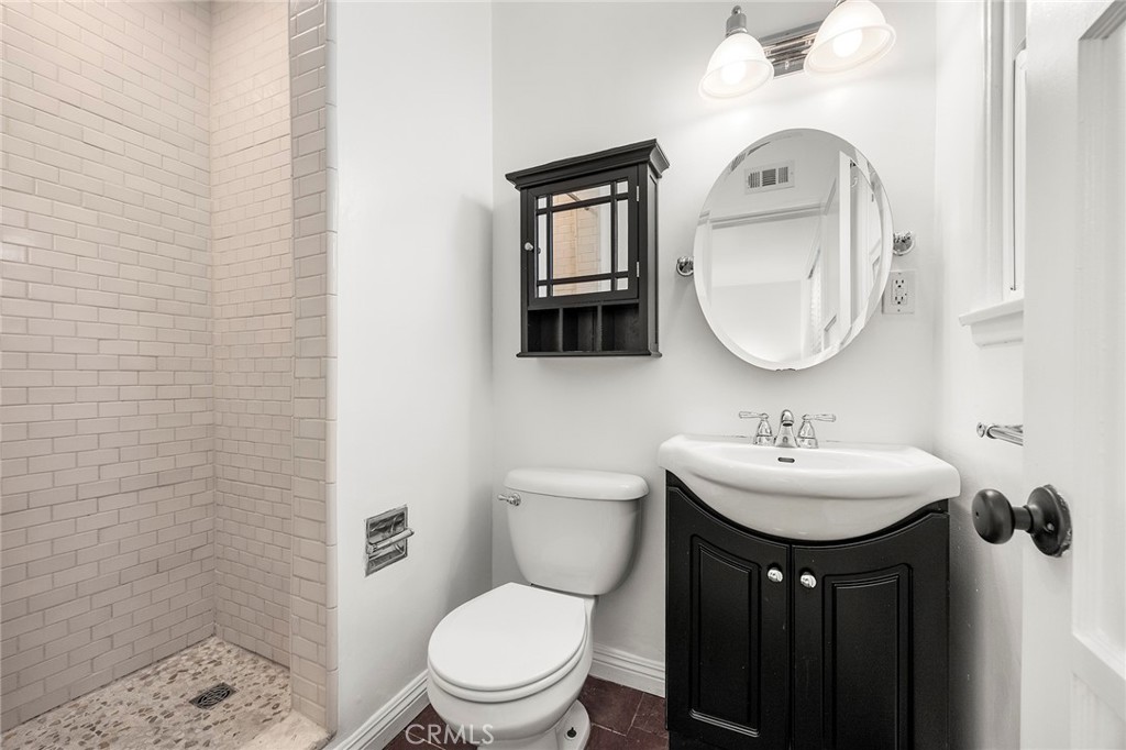 17139 Strathern Street Property Photo 18