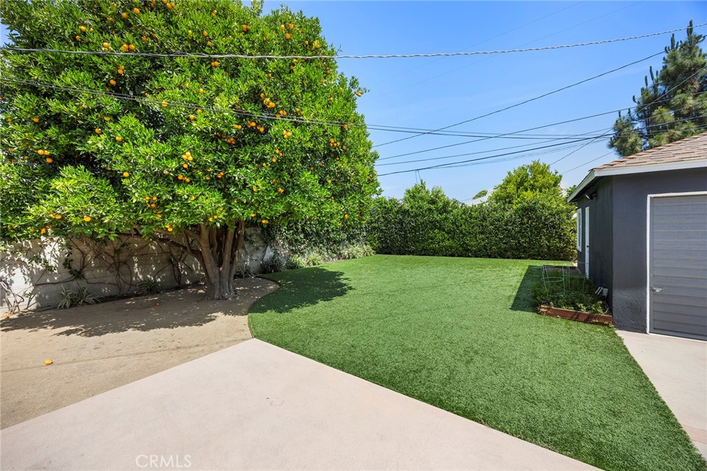 17139 Strathern Street Property Photo 27