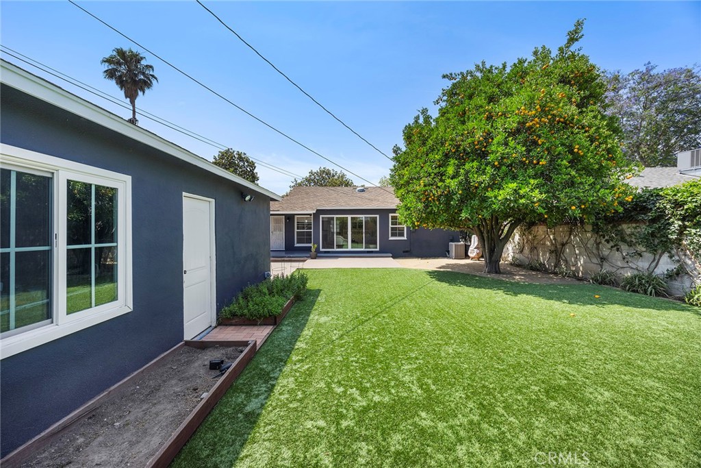 17139 Strathern Street Property Photo 29