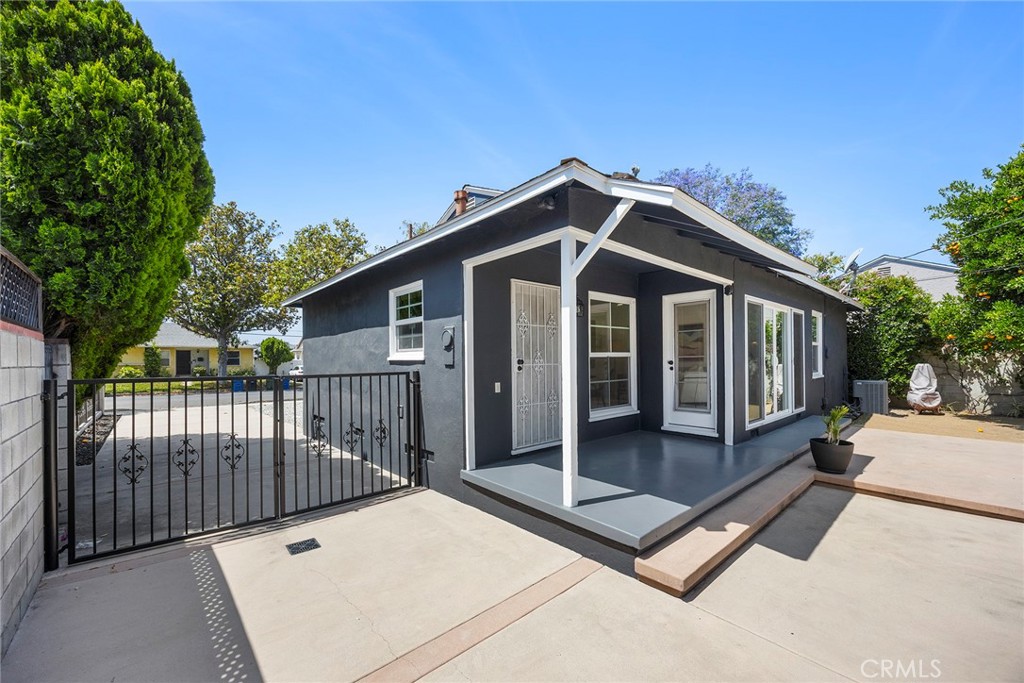 17139 Strathern Street Property Photo 30