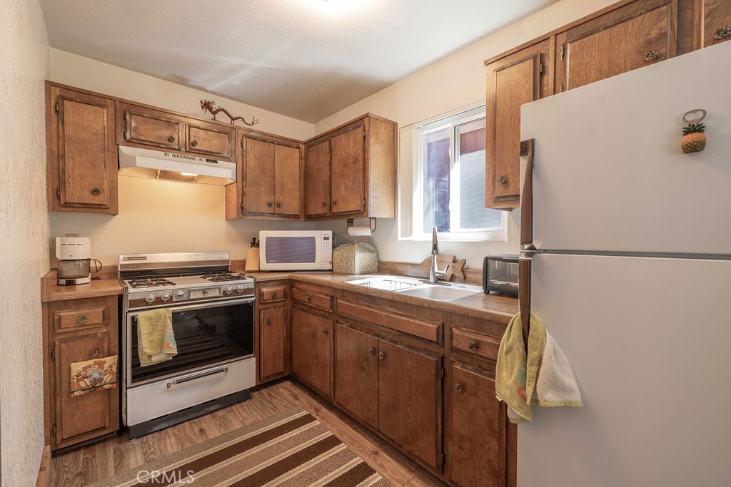 339 Angeles Boulevard Property Photo 8