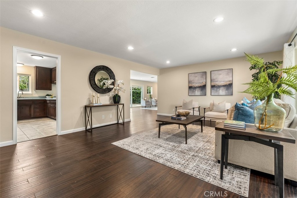 16951 Meadowview Property Photo