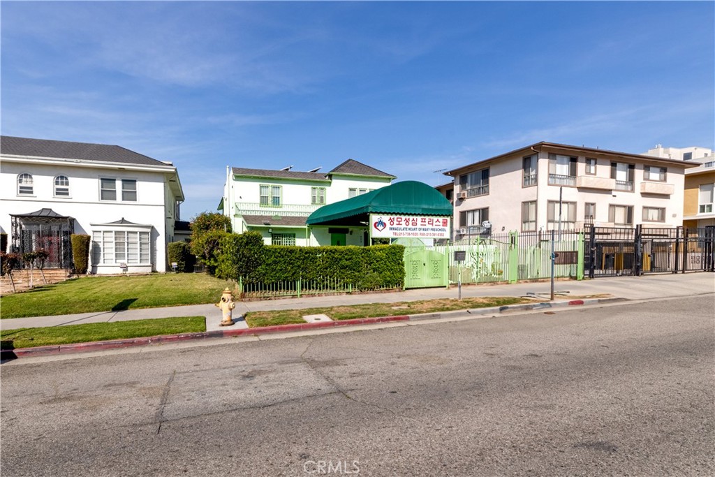 423 S Commonwealth Avenue Property Photo 6