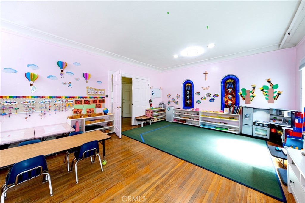 423 S Commonwealth Avenue Property Photo 14