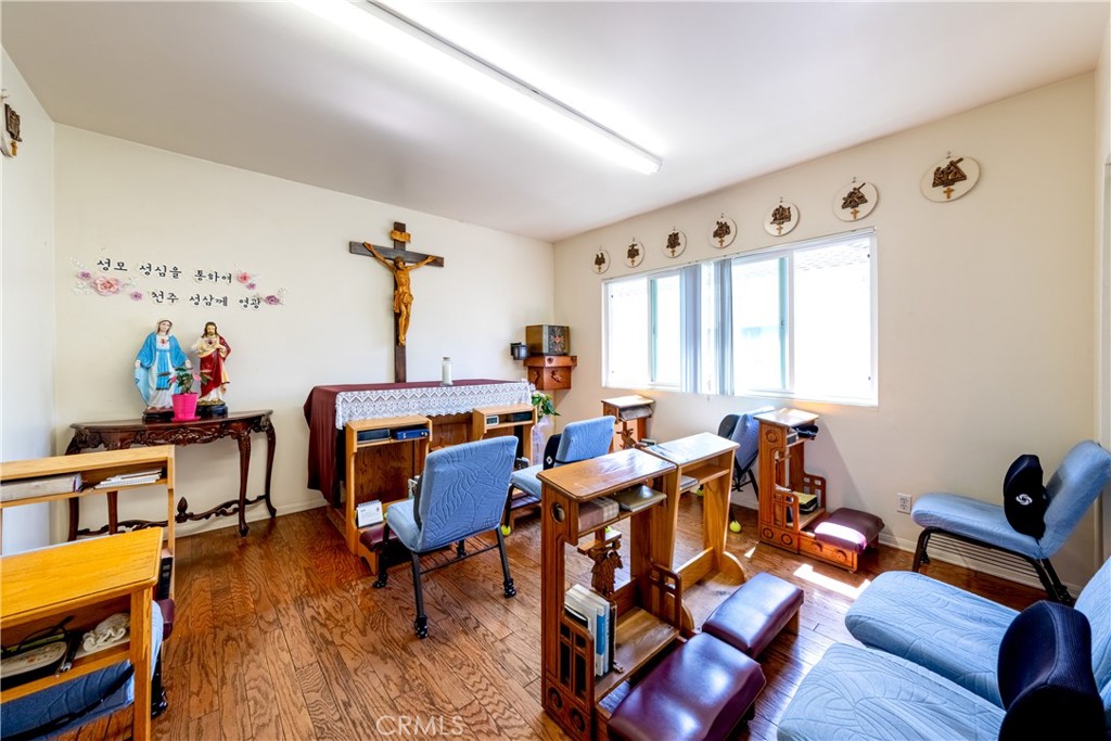 423 S Commonwealth Avenue Property Photo 25