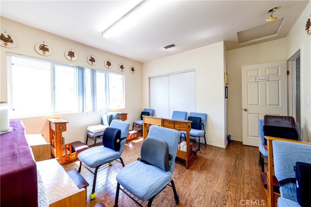 423 S Commonwealth Avenue Property Photo 26