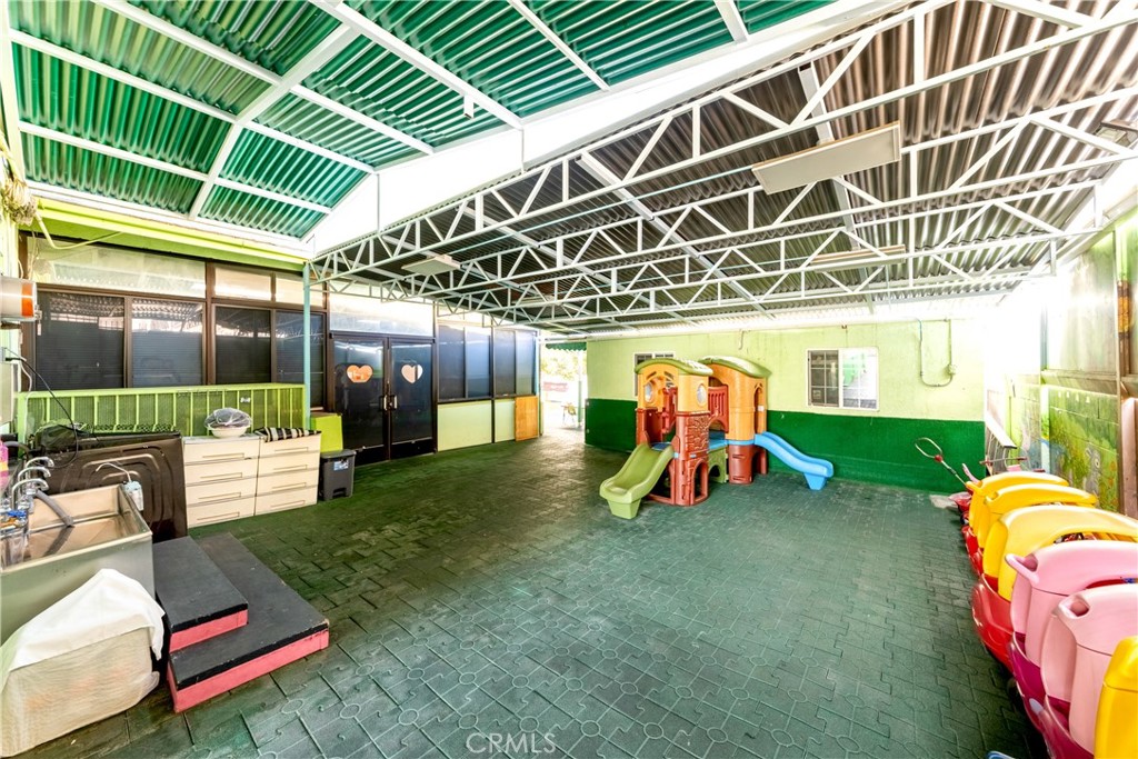 423 S Commonwealth Avenue Property Photo 42