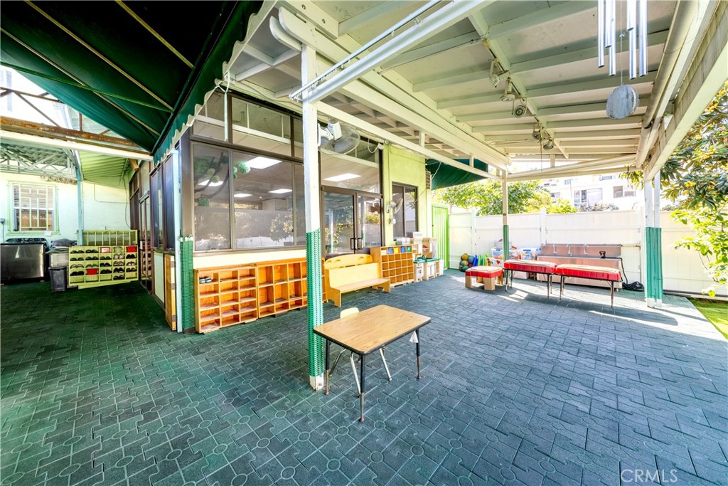 423 S Commonwealth Avenue Property Photo 45