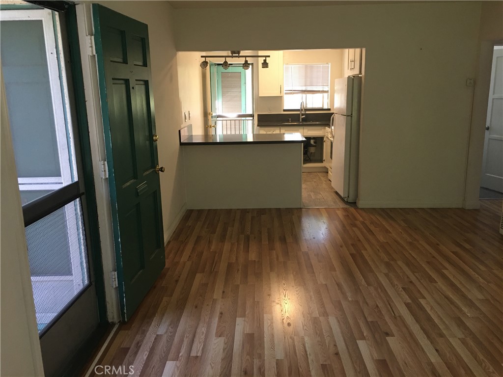 4933 Cahuenga Boulevard Property Photo 2