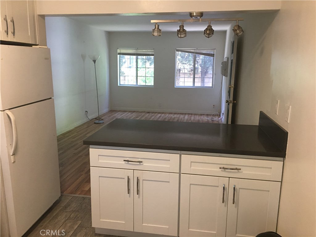 4933 Cahuenga Boulevard Property Photo 3