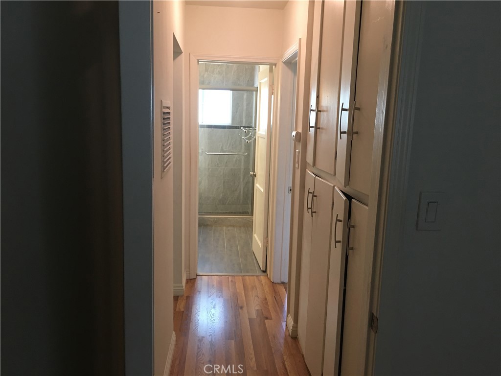 4933 Cahuenga Boulevard Property Photo 5