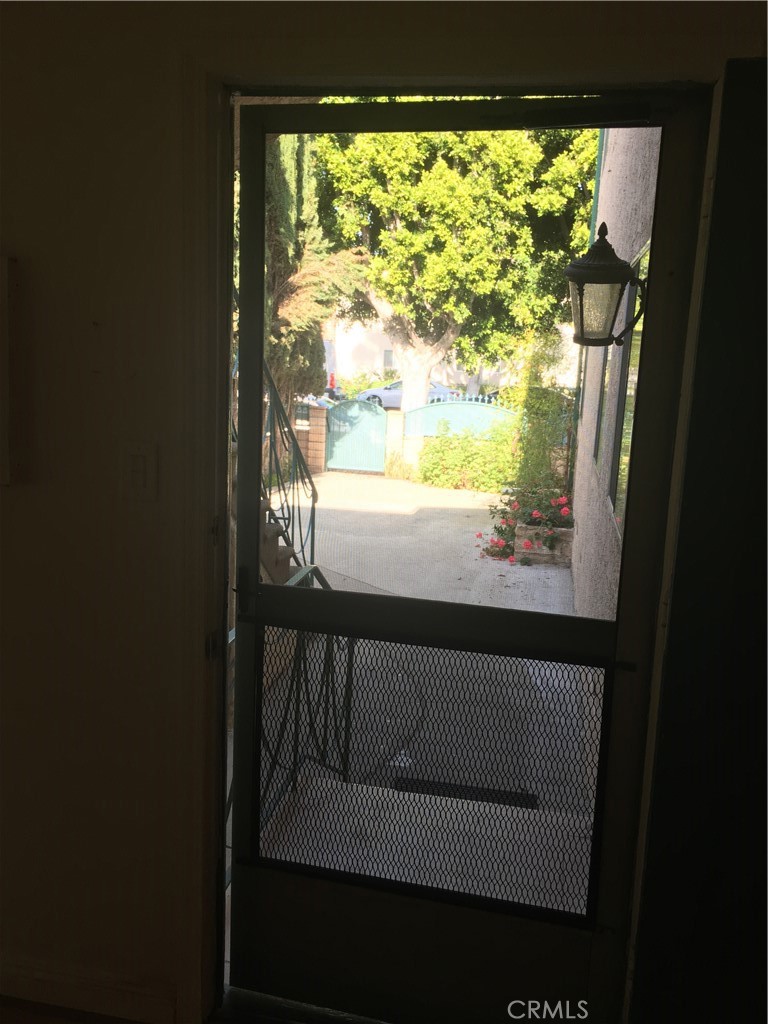 4933 Cahuenga Boulevard Property Photo 10