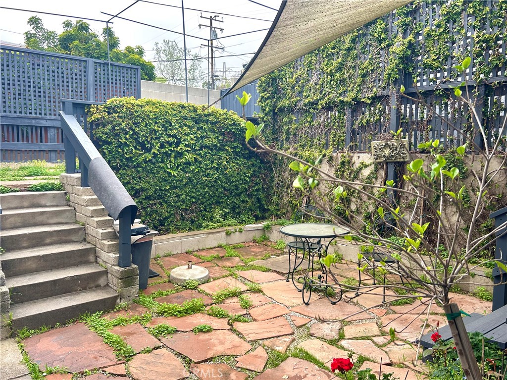 Foothill Blvd Property Photo 2