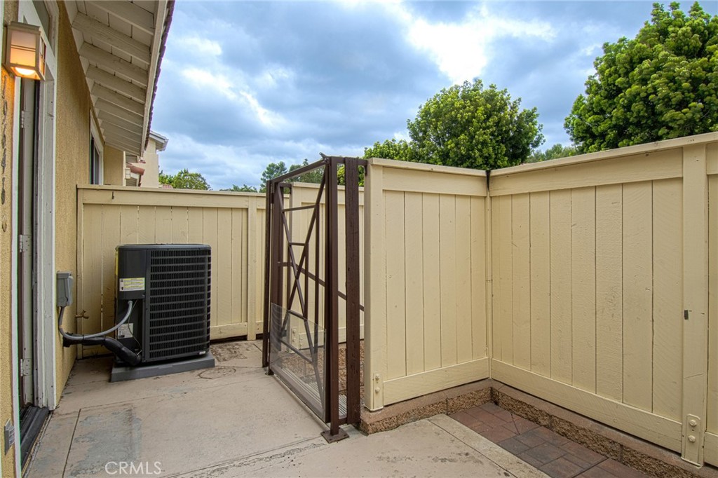 19646 Orviento Drive Property Photo 20