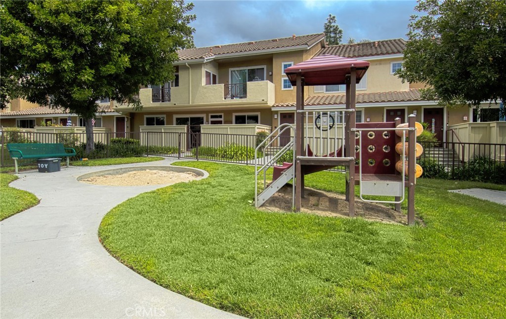 19646 Orviento Drive Property Photo 22
