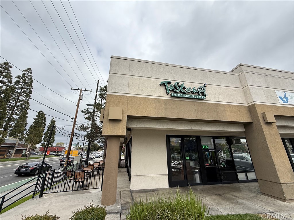 710 S Harbor Blvd Property Photo