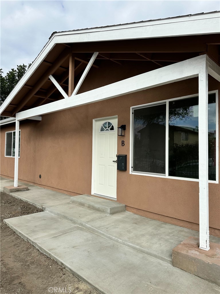 6834 Colmar Avenue B Property Photo 1
