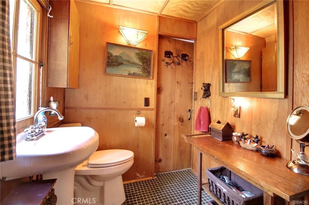 246 Big Bear Boulevard Property Photo 12