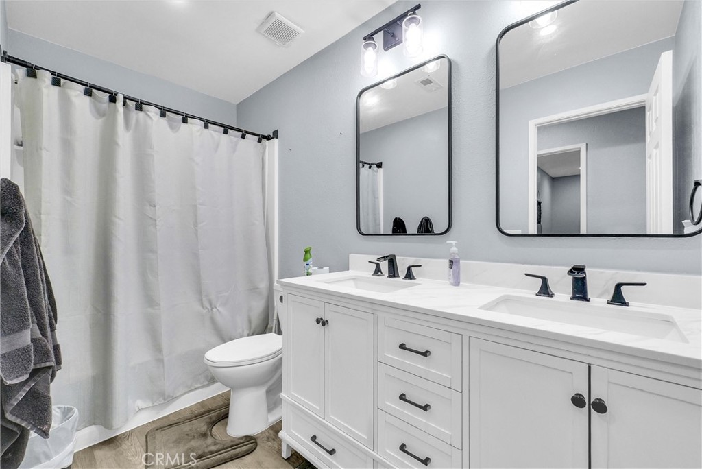 1264 N Mulberry Avenue Property Photo 18