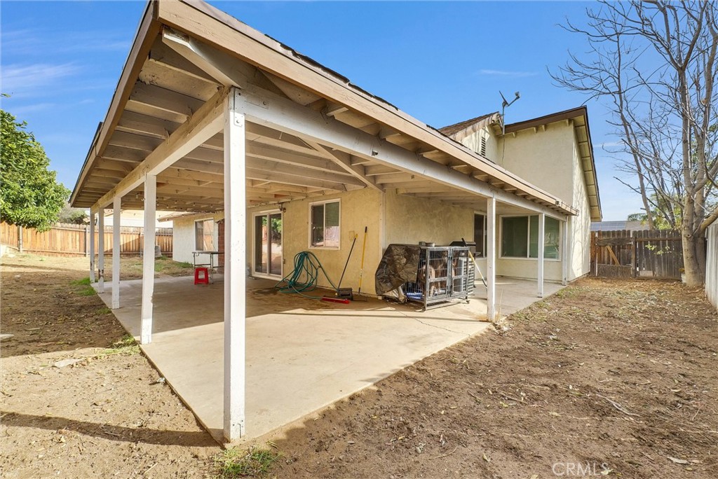 1264 N Mulberry Avenue Property Photo 23