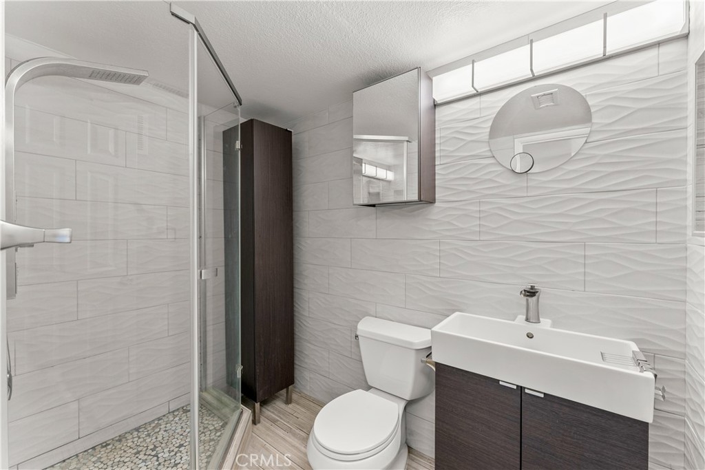 645 Chestnut Avenue 106 Property Photo 16