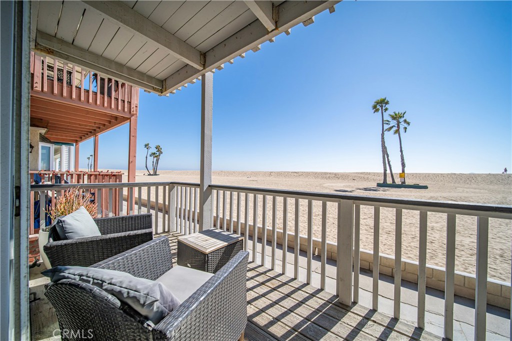 1003 Seal Way Property Photo 1