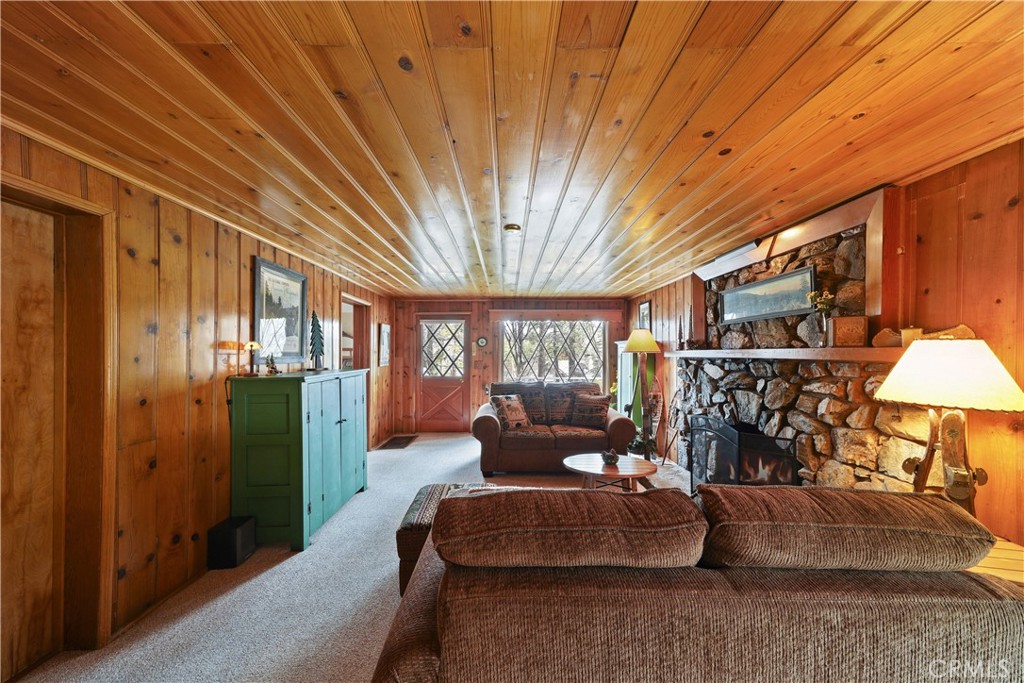 41191 Pennsylvania Avenue Property Photo 10