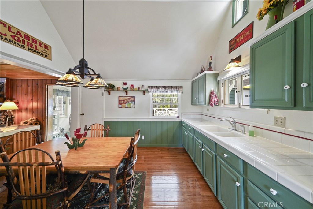 41191 Pennsylvania Avenue Property Photo 17