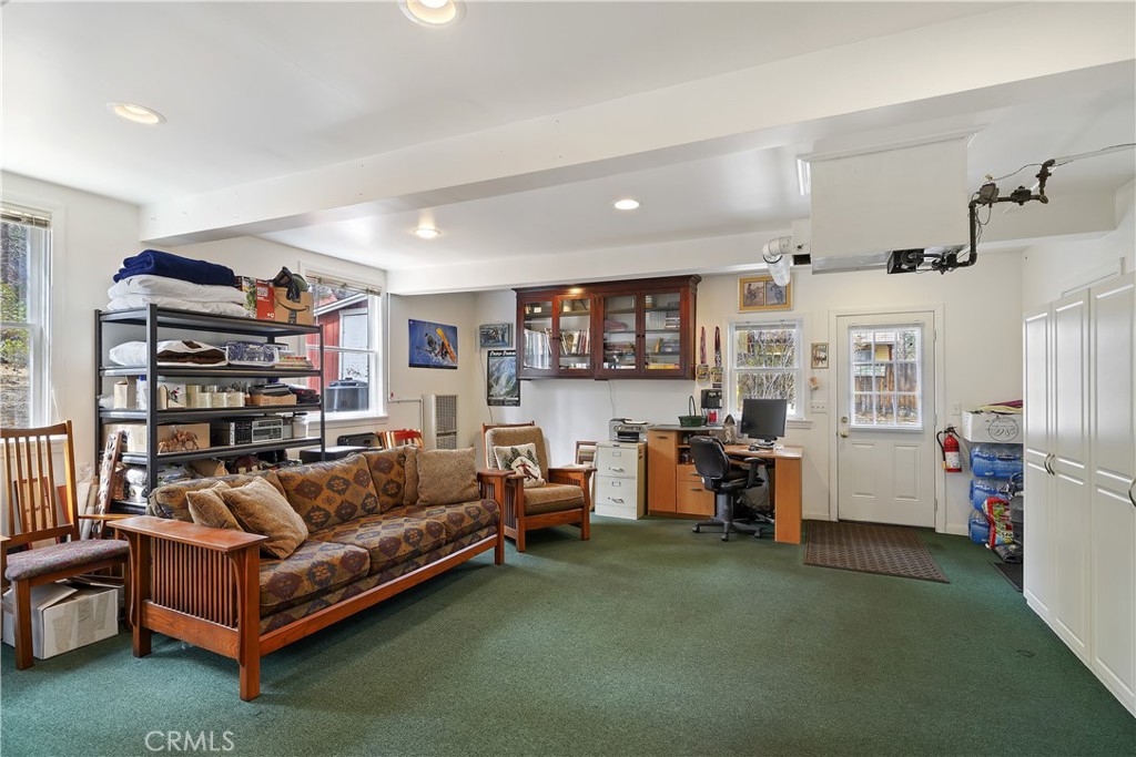 41191 Pennsylvania Avenue Property Photo 35
