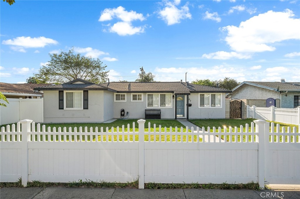 707 S Pine Drive Property Photo 1