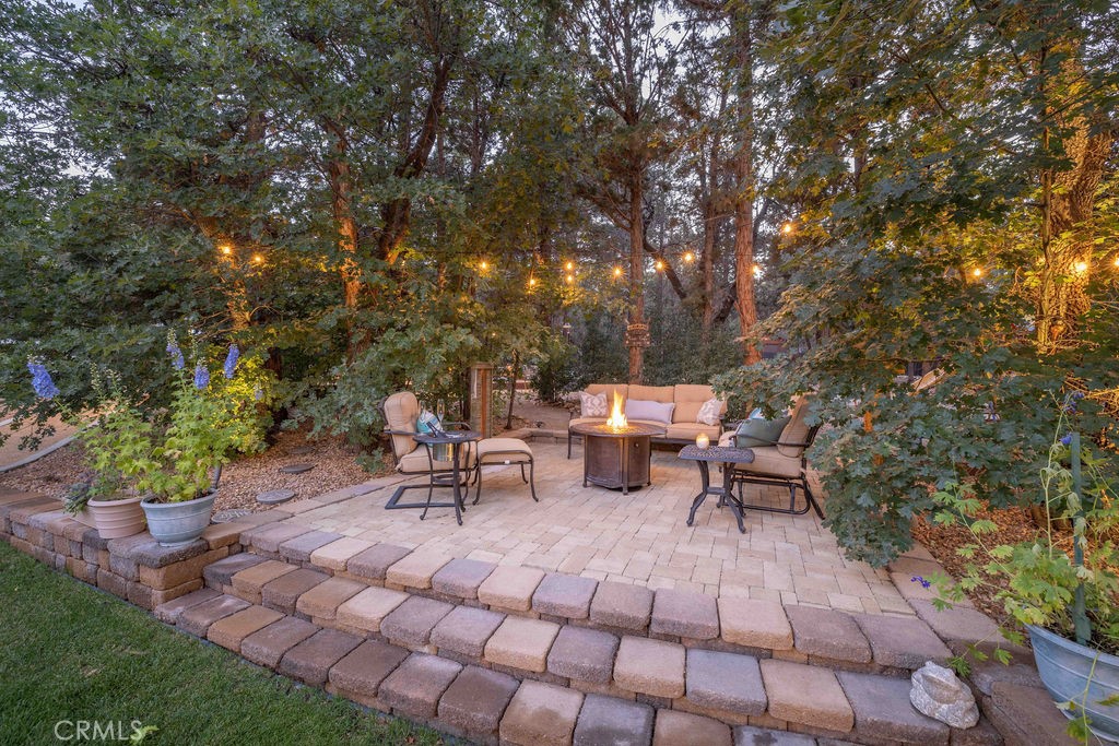 661 Cedar Glen Drive Property Photo 8