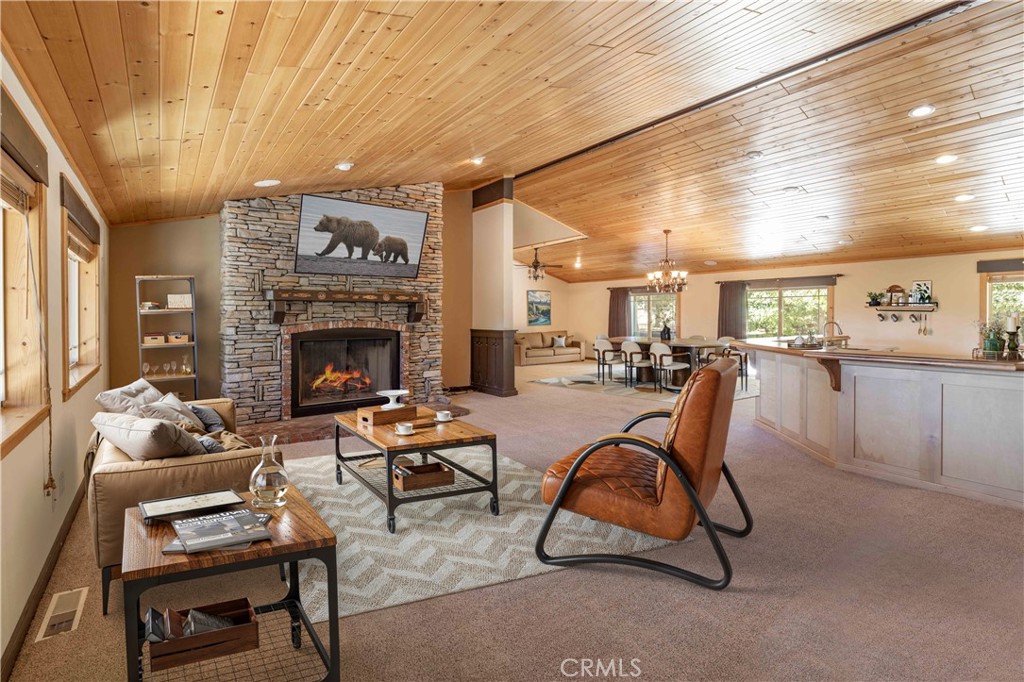 661 Cedar Glen Drive Property Photo 14