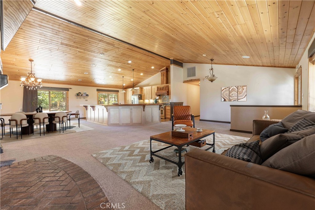 661 Cedar Glen Drive Property Photo 15